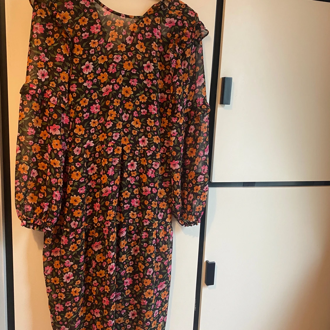 Blommig klänning från H&M Divided