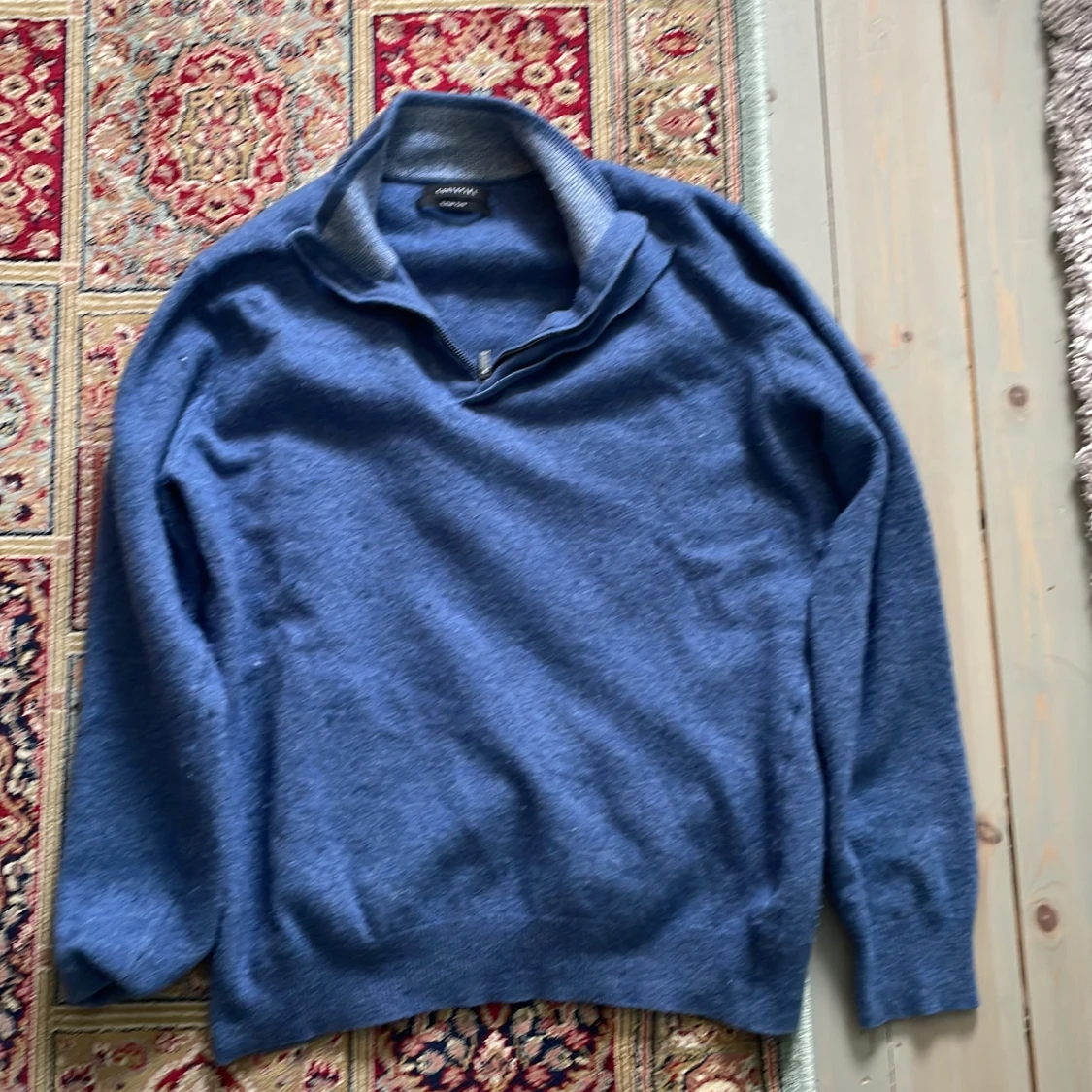 Blå halvzip-tröja från Cortefiel - 1