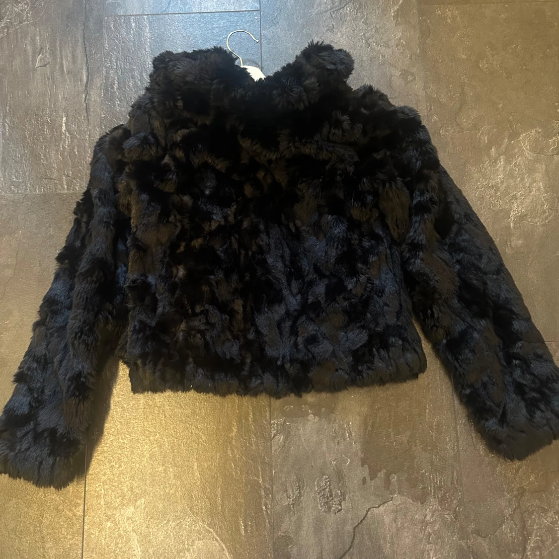 Svart pälsjacka från Vila, stl 34 - 1