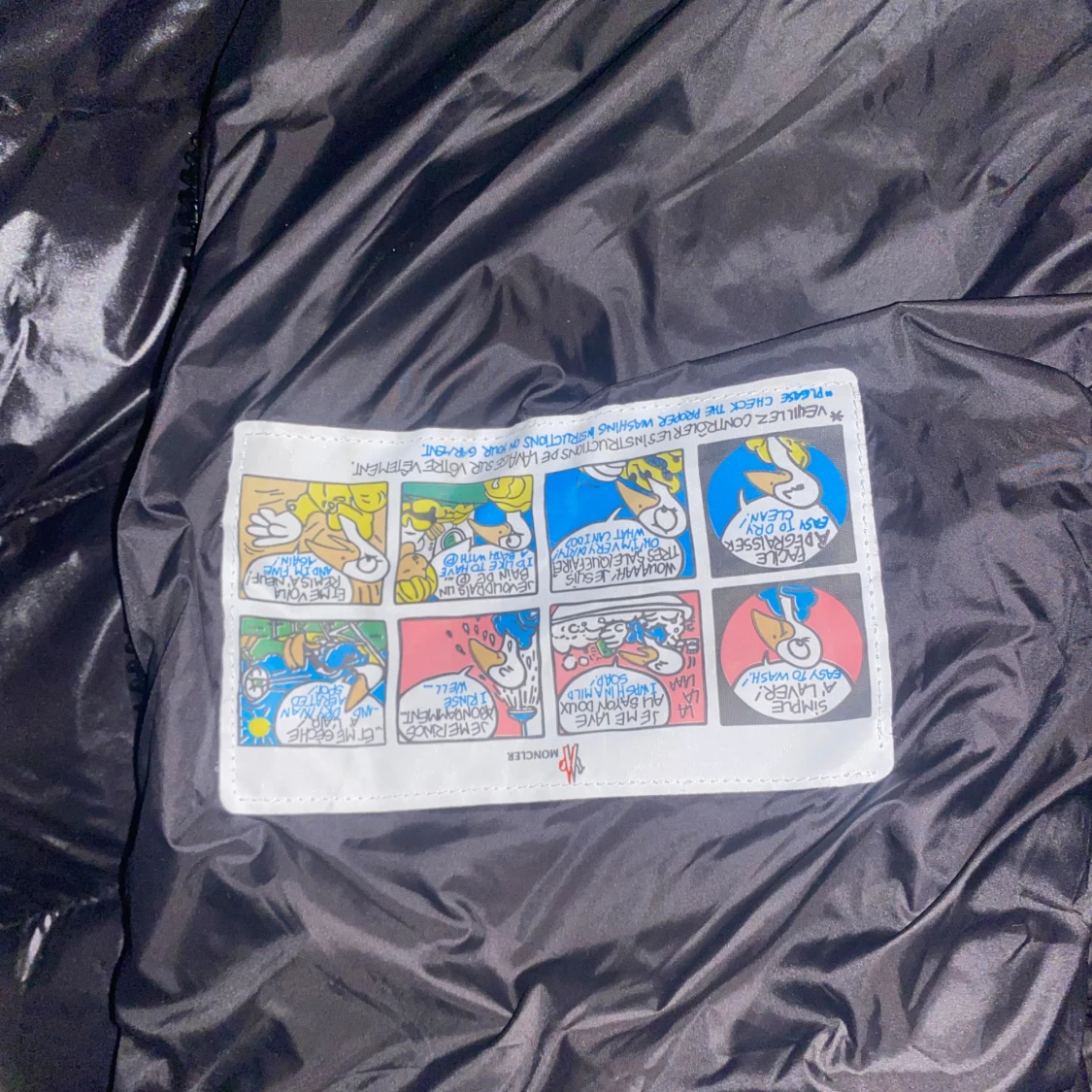 Svart Moncler pufferjacka med huva - 2