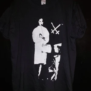 Xiuxiu bandtröja - Band tshirt från xiuxius senaste turné 