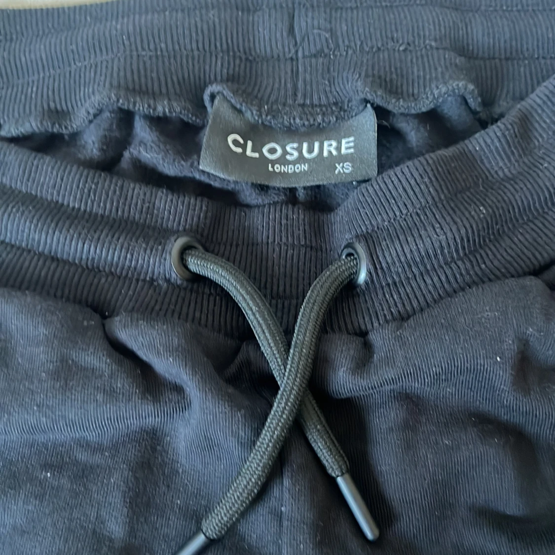 Svart tracksuit byxa/långärmad tröja Closure London - 3