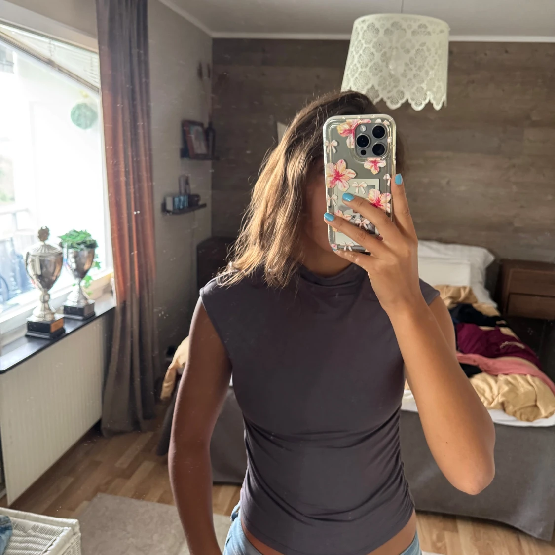 Mörkgrå polotopp från Stradivarius