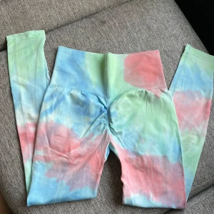 Träningstights  - Träningstights med scrunch