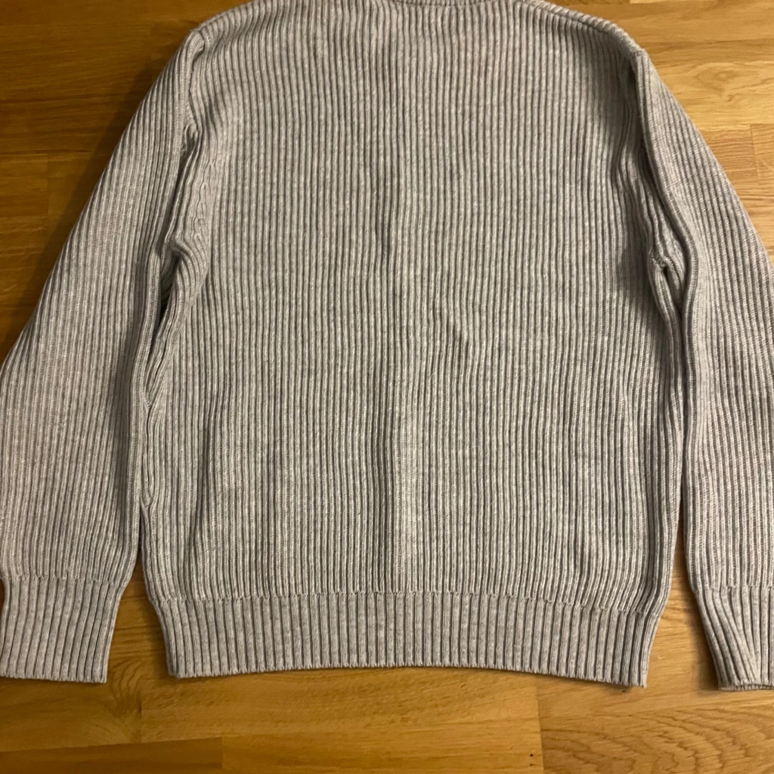 Grå sweatshirt - 92