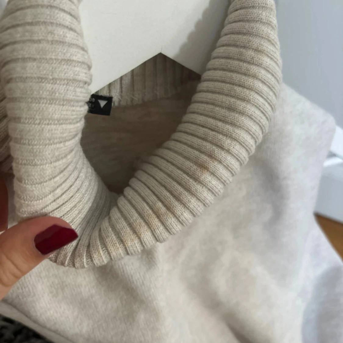 Stickad poloväst - 93