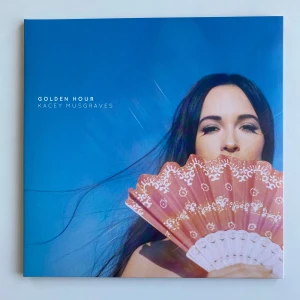 Kacey Musgraves - Golden Hour (2018), M/NM - Vinyl LP (Clear) - Kacey Musgraves, Golden Hour - Vinyl LP (Clear) Europe, 2018 MCA Nashville - 00602567334460  Skiva: M Omslag: NM
