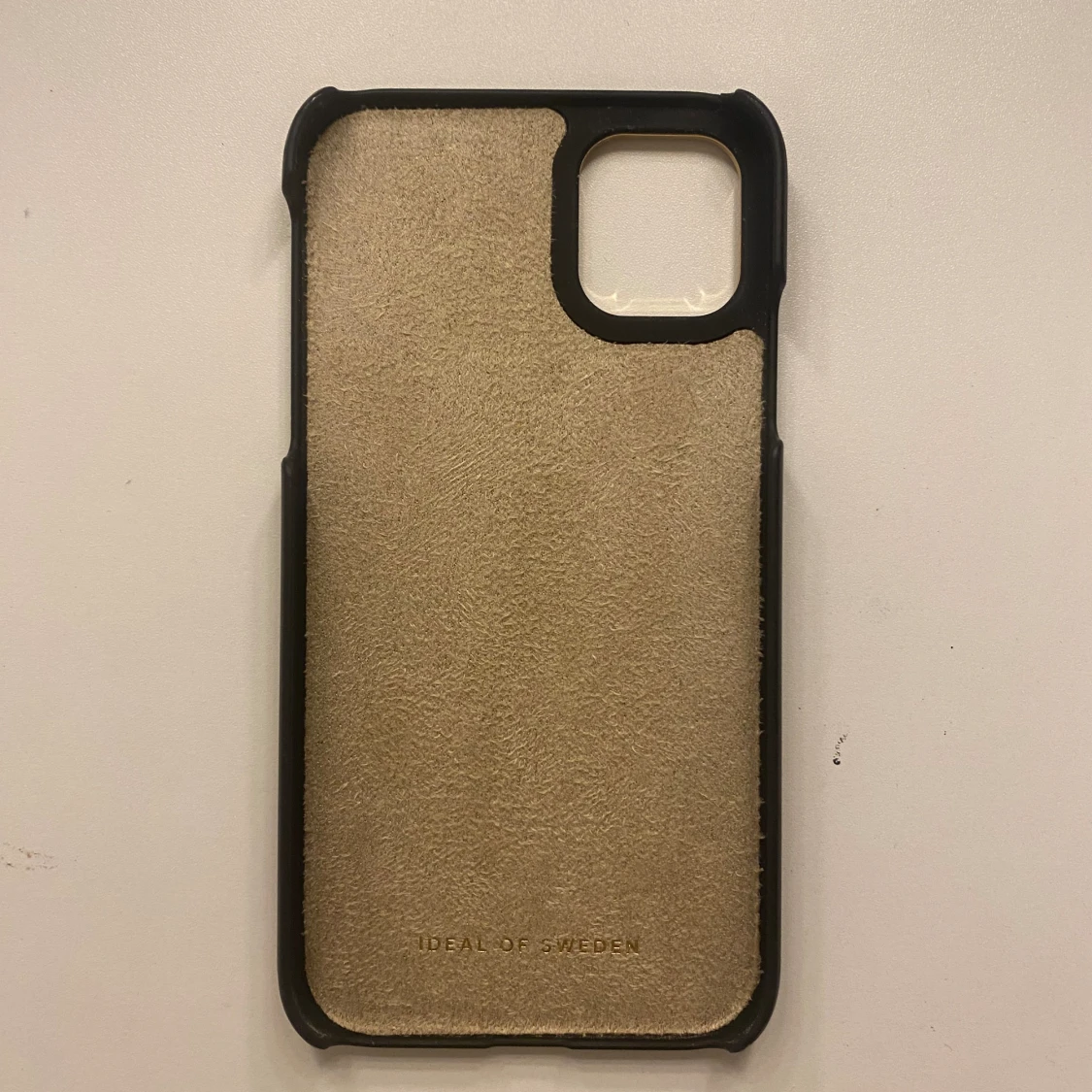 Svart iPhone 11 skal - 90