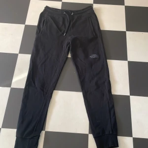 Mjukisbyxa The North face  - Small använt skick
