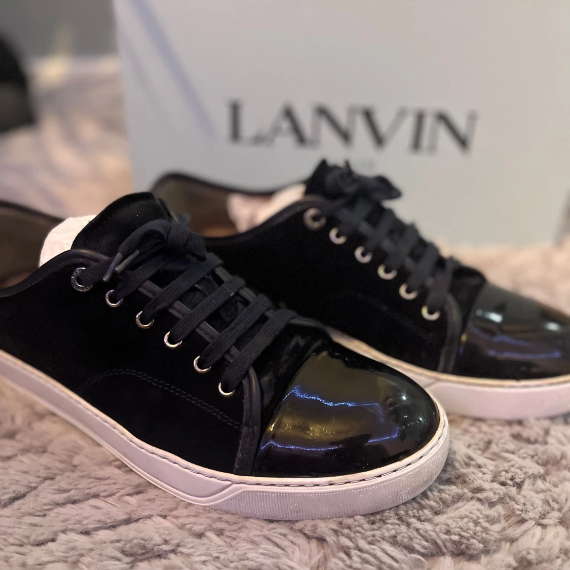 Marinblåa Lanvins  - 90