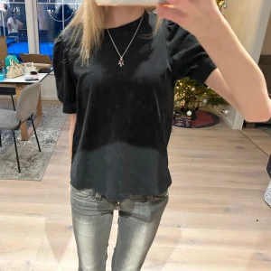 Puffärmad t-shirt - Bra skick