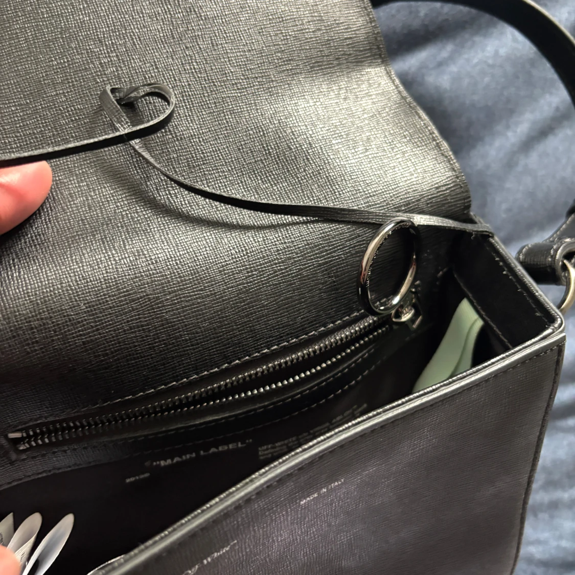 Svart axelväska från Off-White - 2