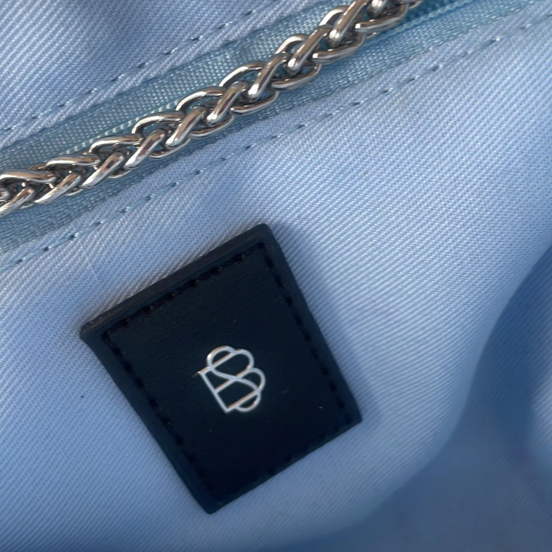 Rosa rutig axelväska med kedja - 2