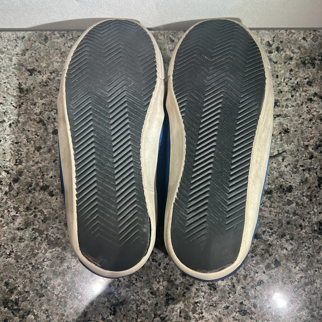 Golden goose 41  - 3