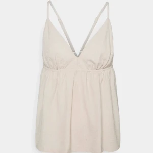 Sommartopp - Supersöt topp/linne från Vero Moda 💕🥰 Justerbar 