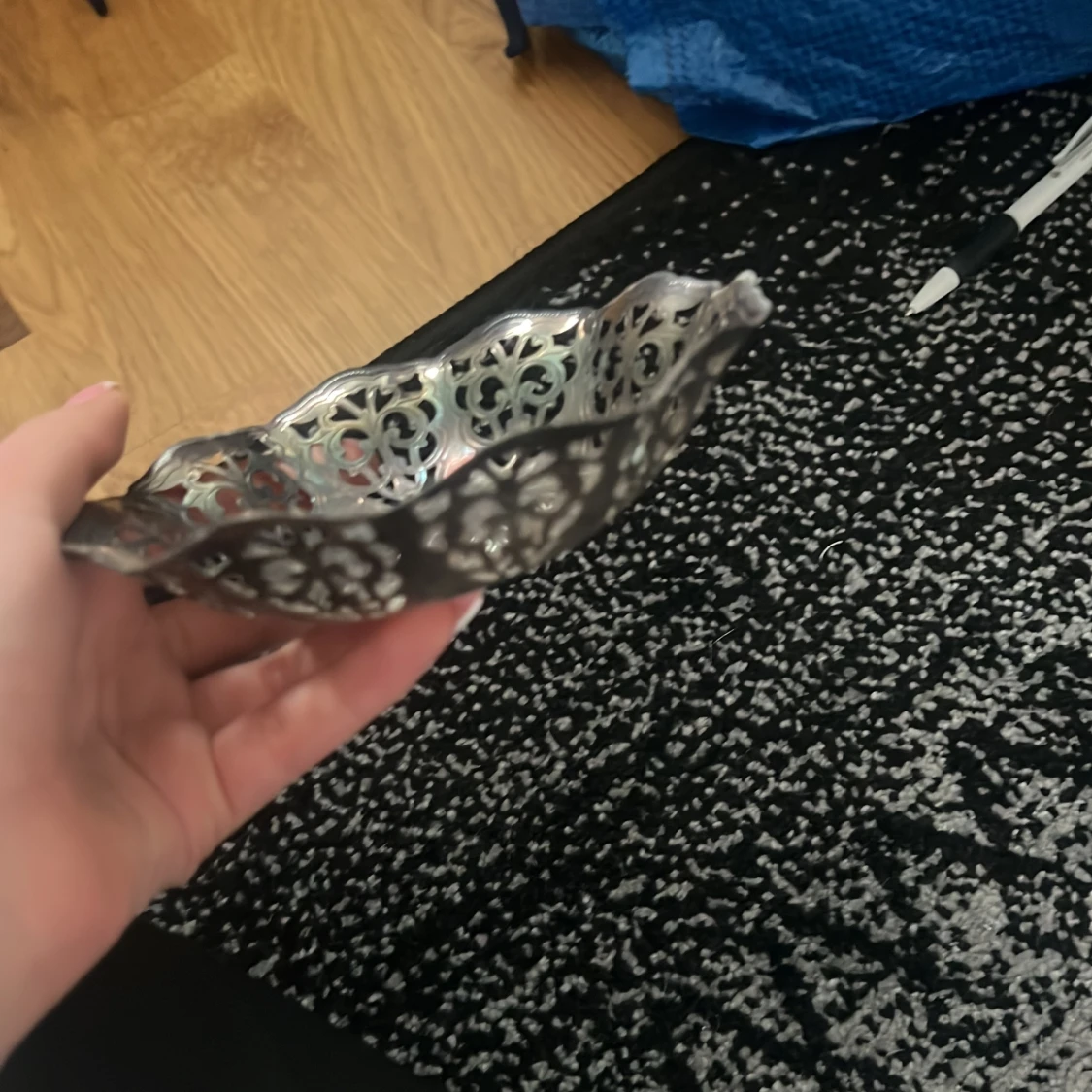 Dekorativ skål i silver - 1