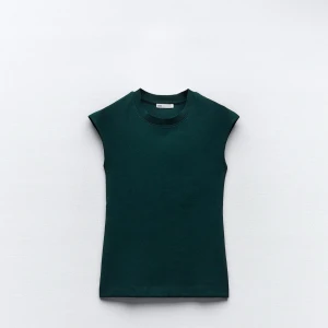 Mörk Grön topp  - Säljs för att den ej används💗toppen säljs inte längre