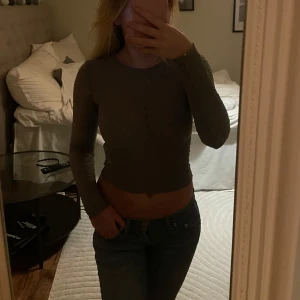 Genomskinlig fest topp - Storlek xxs men passar mig som är normalt xs-s. Inte kommit till användning🩵