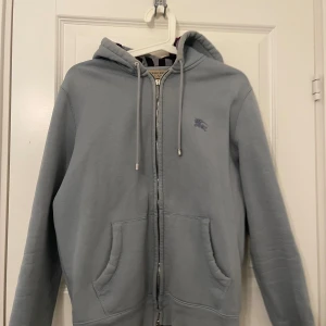 Burbbery kofta  - Nypris 6000kr 