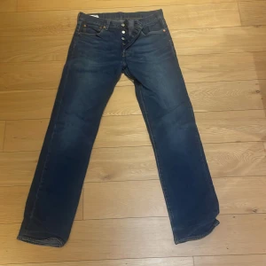 Levis jeans 501 - W32 L34 skick 8/10