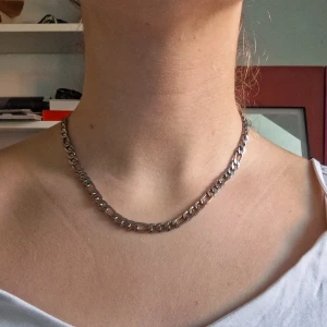 Silver kedja - Säljer denna silver kedja då den aldrig andvänds