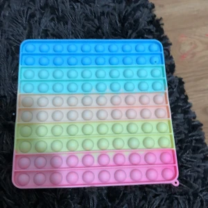  Poppigt   - Är jätte fin och bra men mina barn vill inte ha den längre 