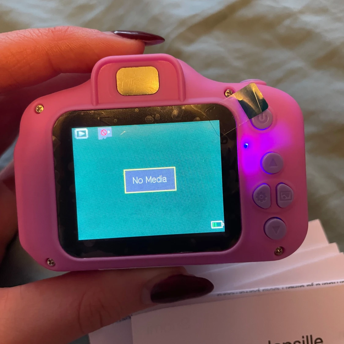 Liten rosa digitalkamera - 91