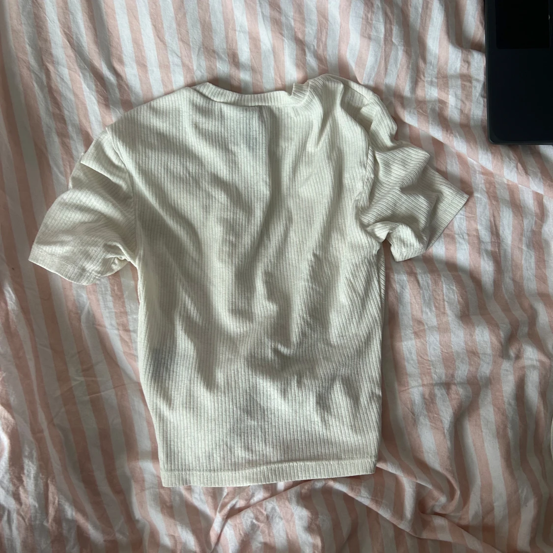 Vit ribbad t-shirt - 90