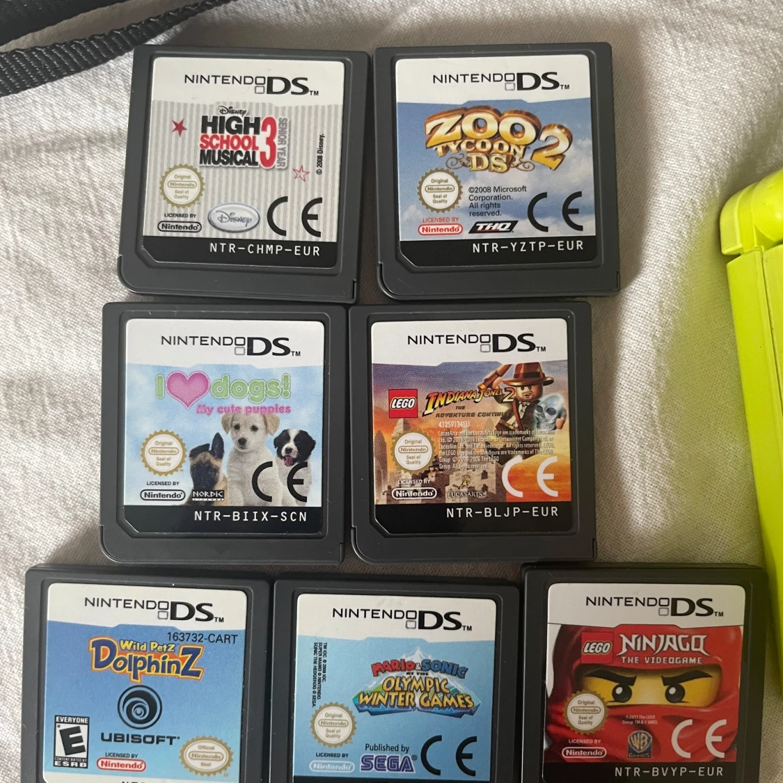 Nintendo DS Lite med fotbollsfodral - 93