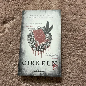 Cirkeln  - Väldigt bra sick. Skriv om ni har några frågor. :)