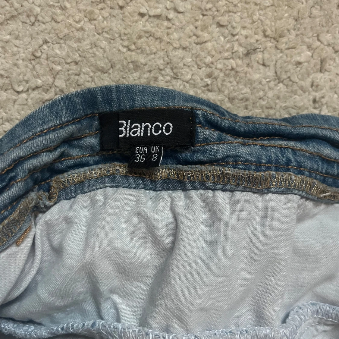 Blå denim volangkjol från Blanco - 2