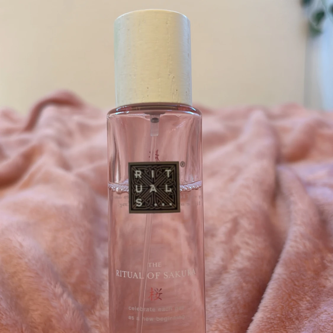 Ritual of Sakura Body Mist - 1