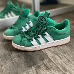 Campus  - Snygga gröna campus som inte kommer till användning, använd fåtal gånger så väldigt bra skick