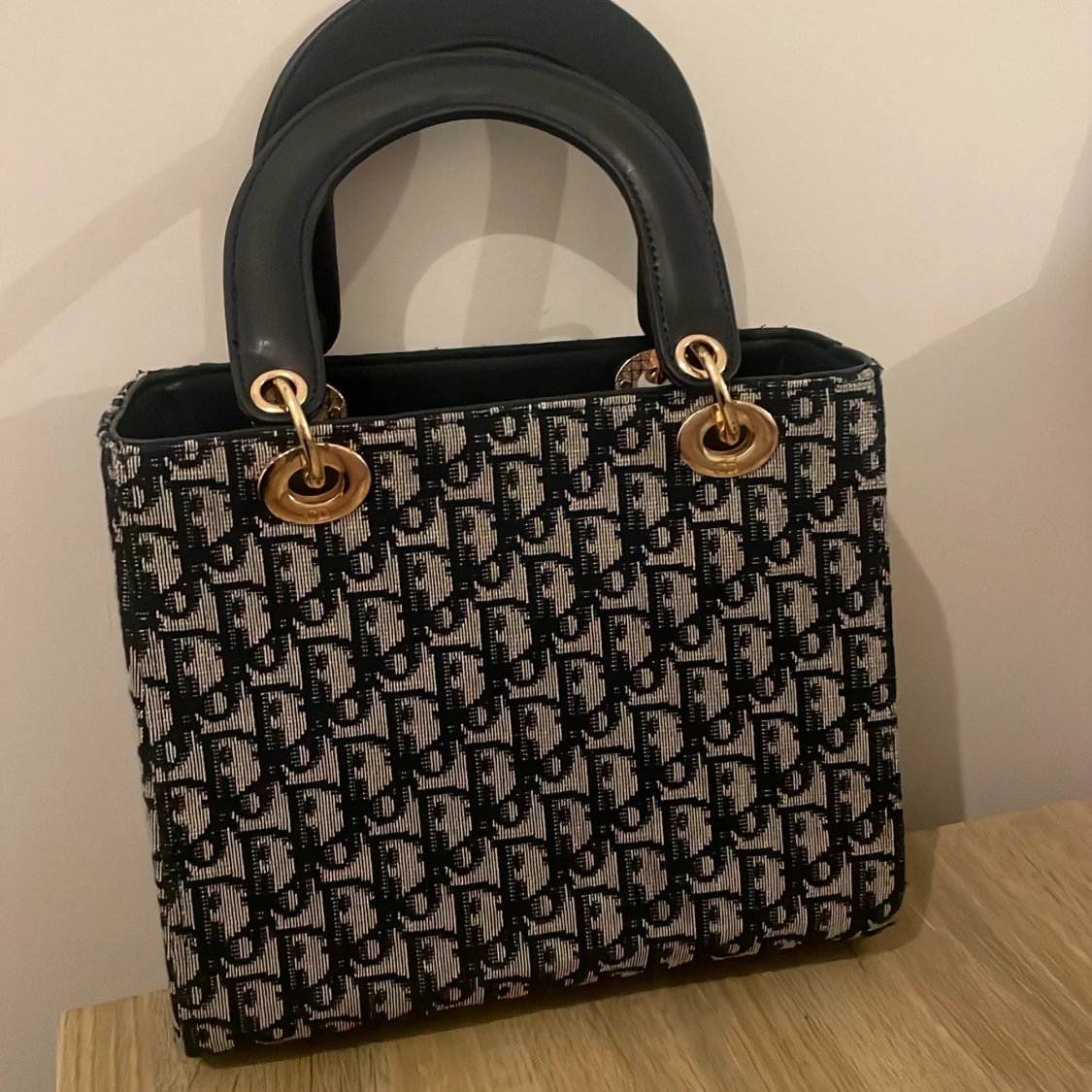 Mönstrad handväska  - 91