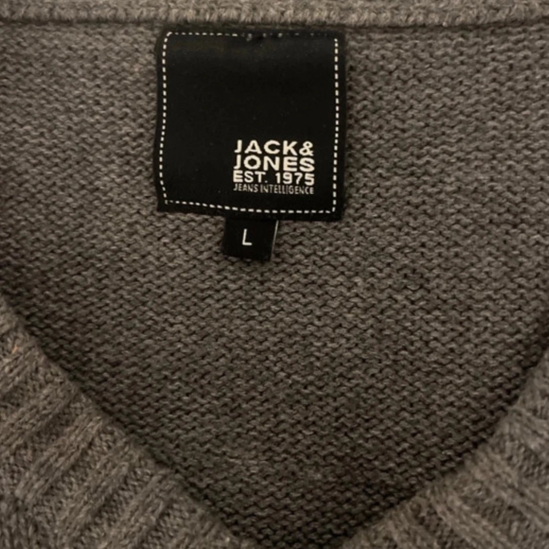 Grå tröja från Jack & Jones - 2