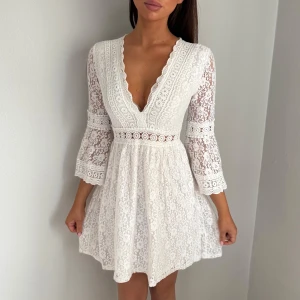  vit spetsklänning - xs