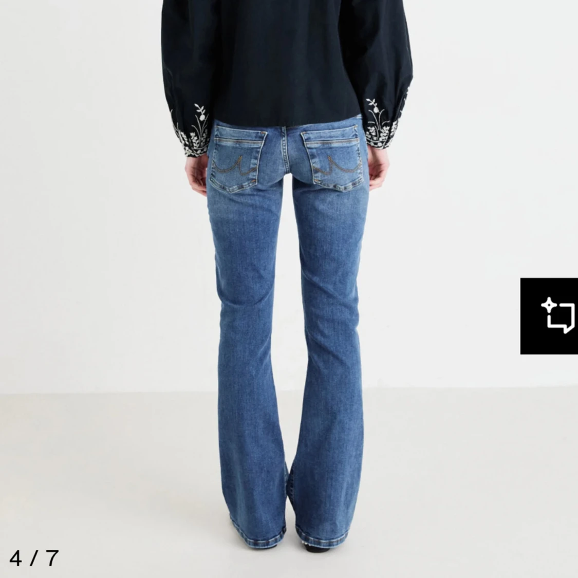 Blå bootcut jeans