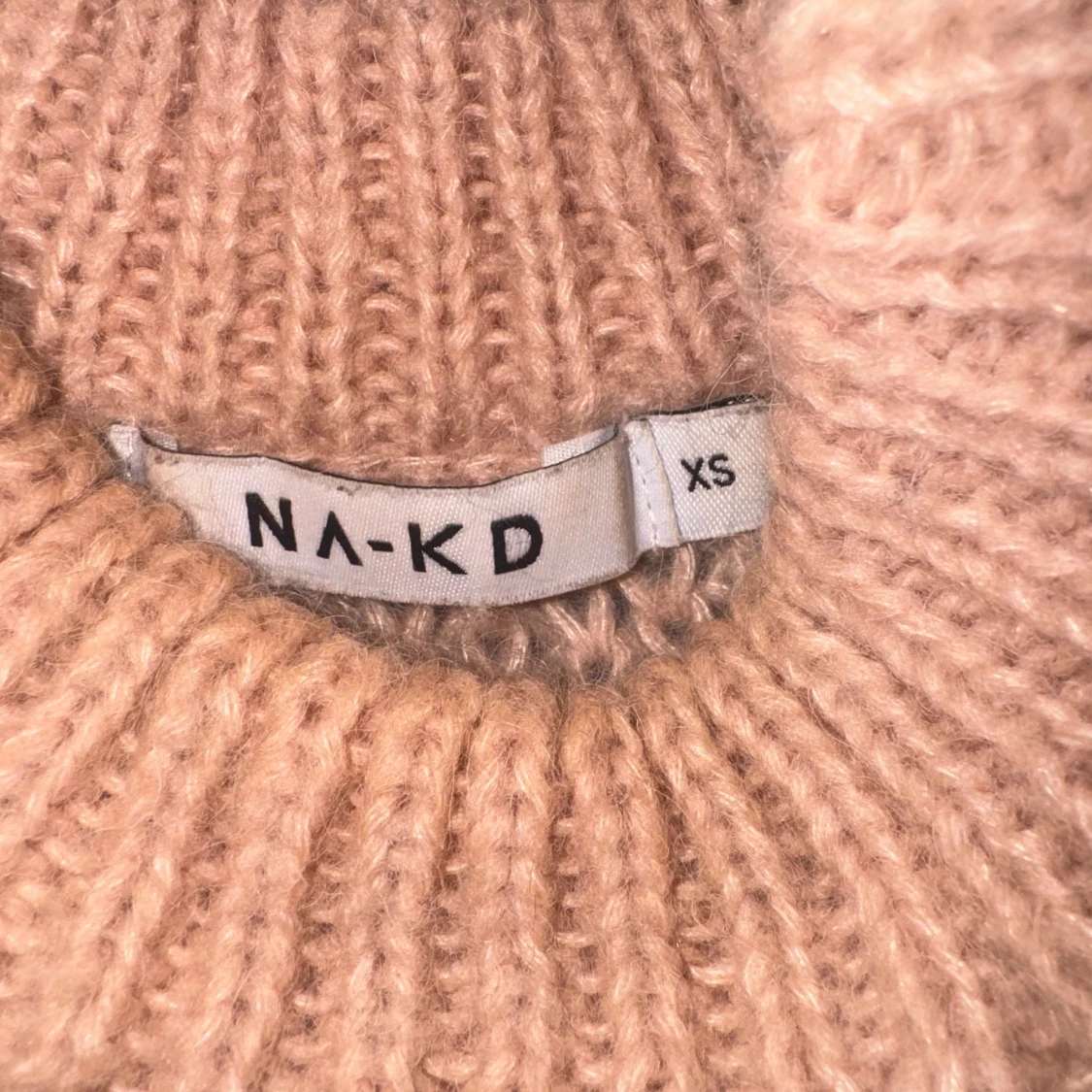 Beige stickad tröja från NA-KD - 2