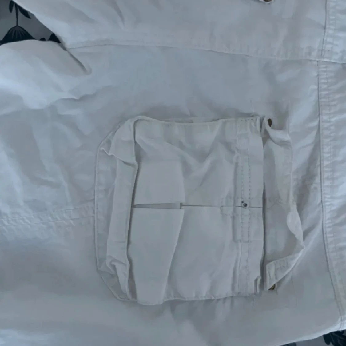 Vita cargopants med fickor🤍 - 3