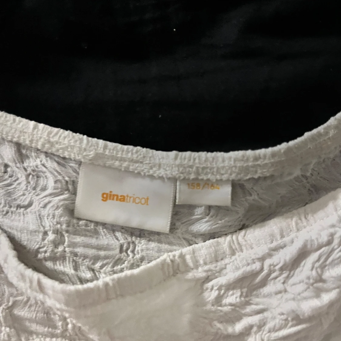 Vit blus från Gina Tricot - 1