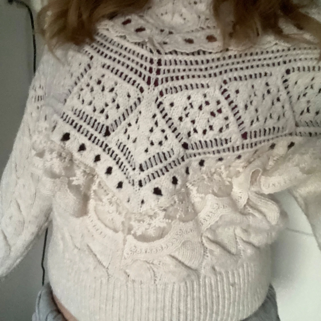 Beige stickad tröja från Mango  - 1