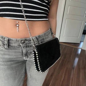 Handväska  - Handväska från Zara, nypris var 300kr❤️