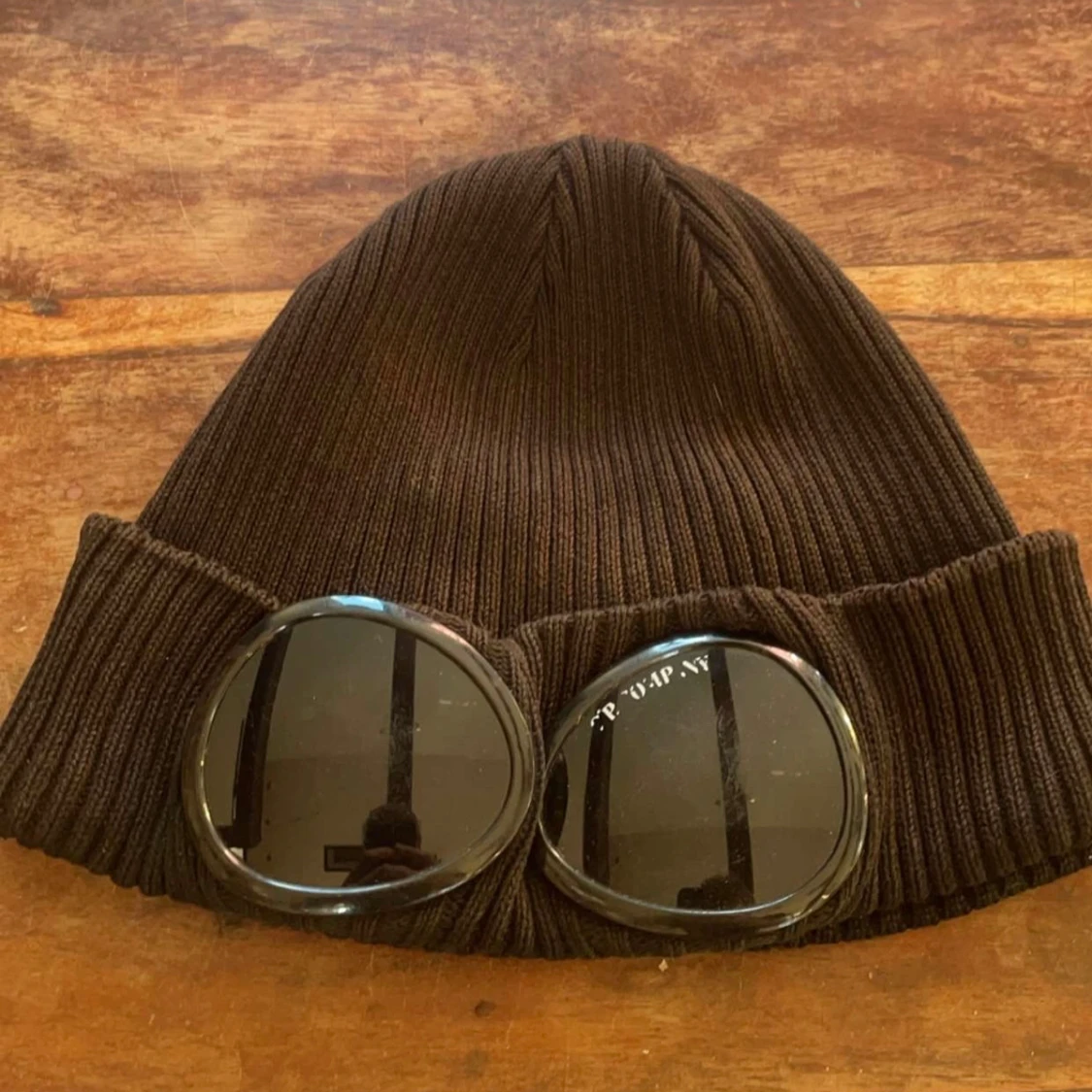 Svart mössa från C.P. Company