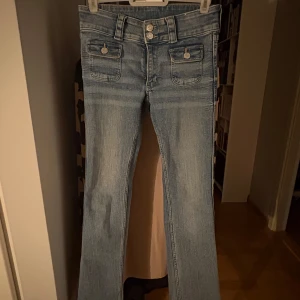 Lågmidjade jeans! - Jättesnygga lågmidjade jeans!!