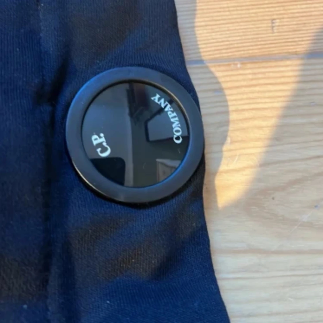 Svart zip hoodie från CP COMPANY - 1