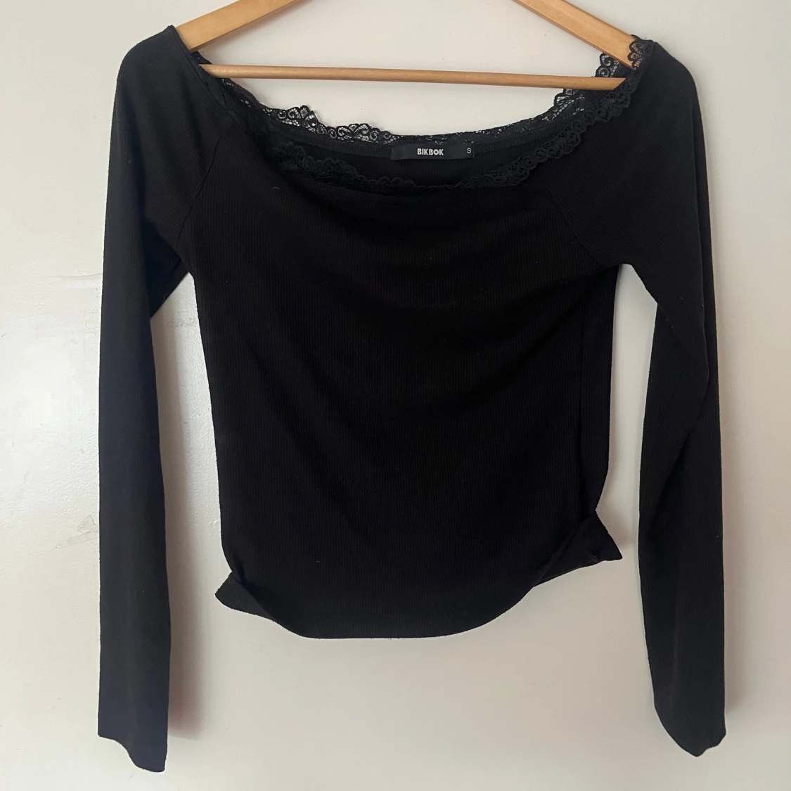 Off shoulder tröja!