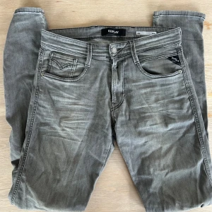 Replay Jeans - Replay Jeans. Slim fit. Storlek W31 L34. 31/34