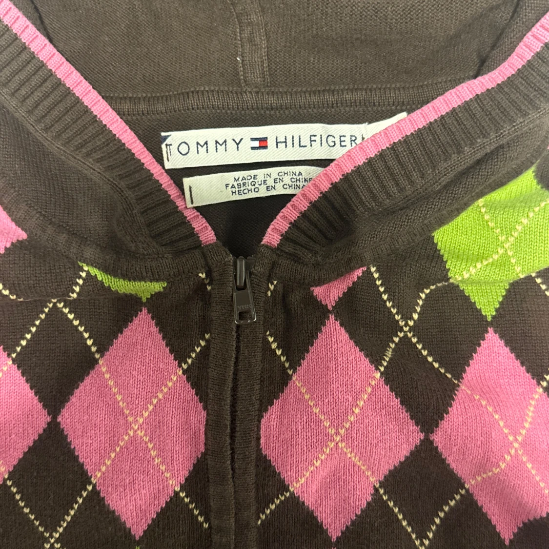 Tommy Hilfiger  - 91