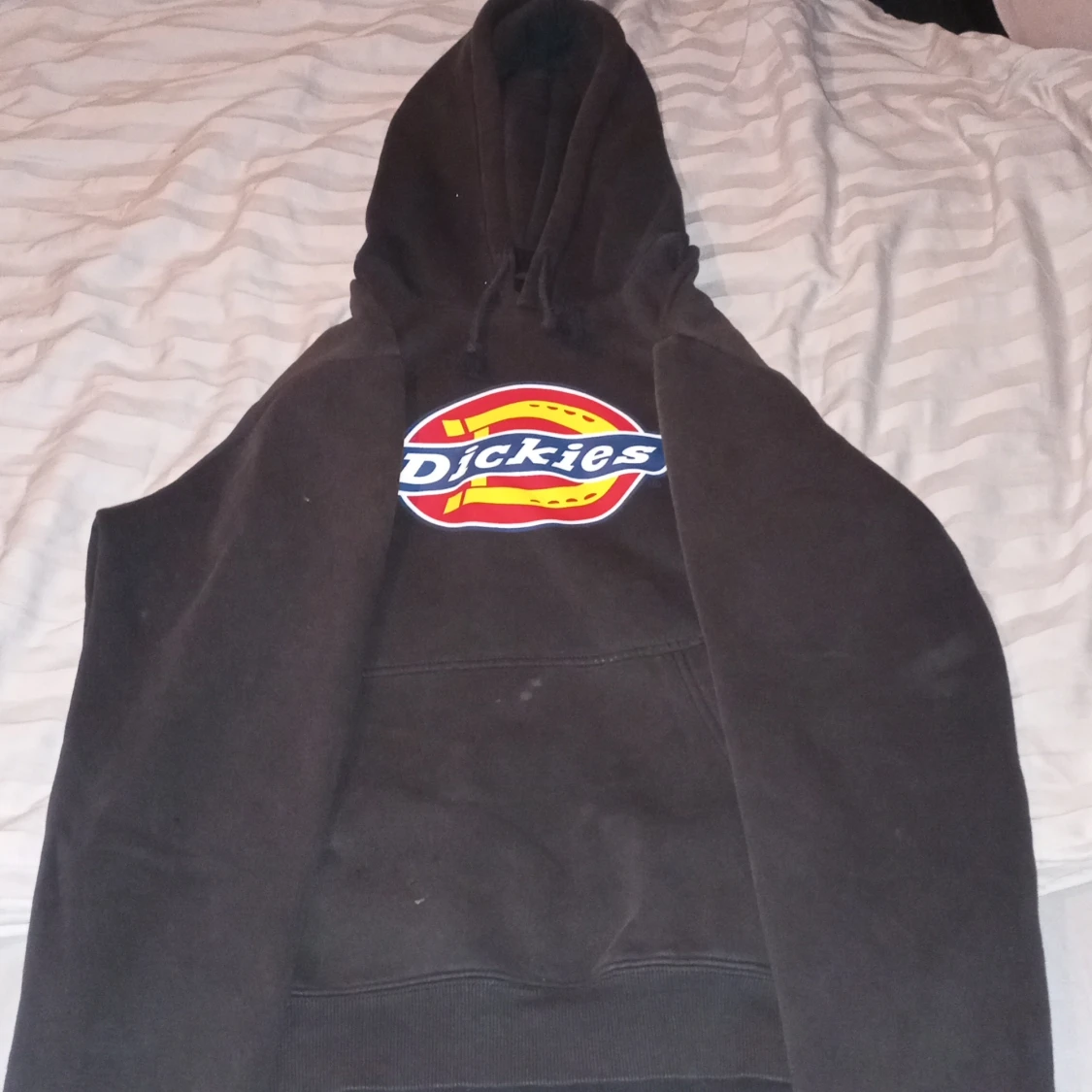 Svart hoodie från Dickies - 90