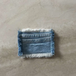 Korthållare i jeans - 004 - Superfin korthållare i återbrukade jeans💗Betalning sker via swish🙌🏼